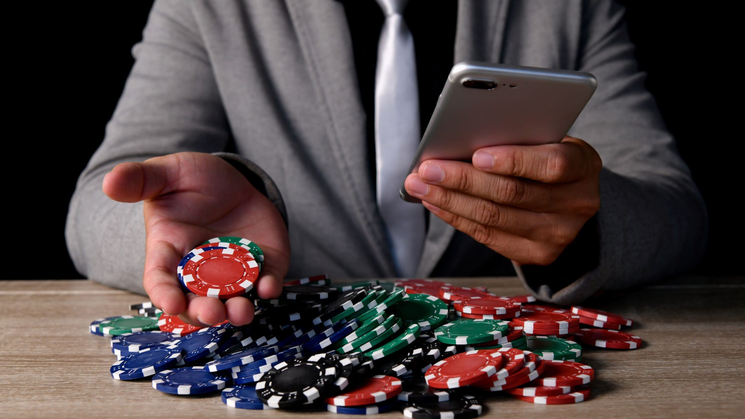 man-chips-phone-mcw-game
